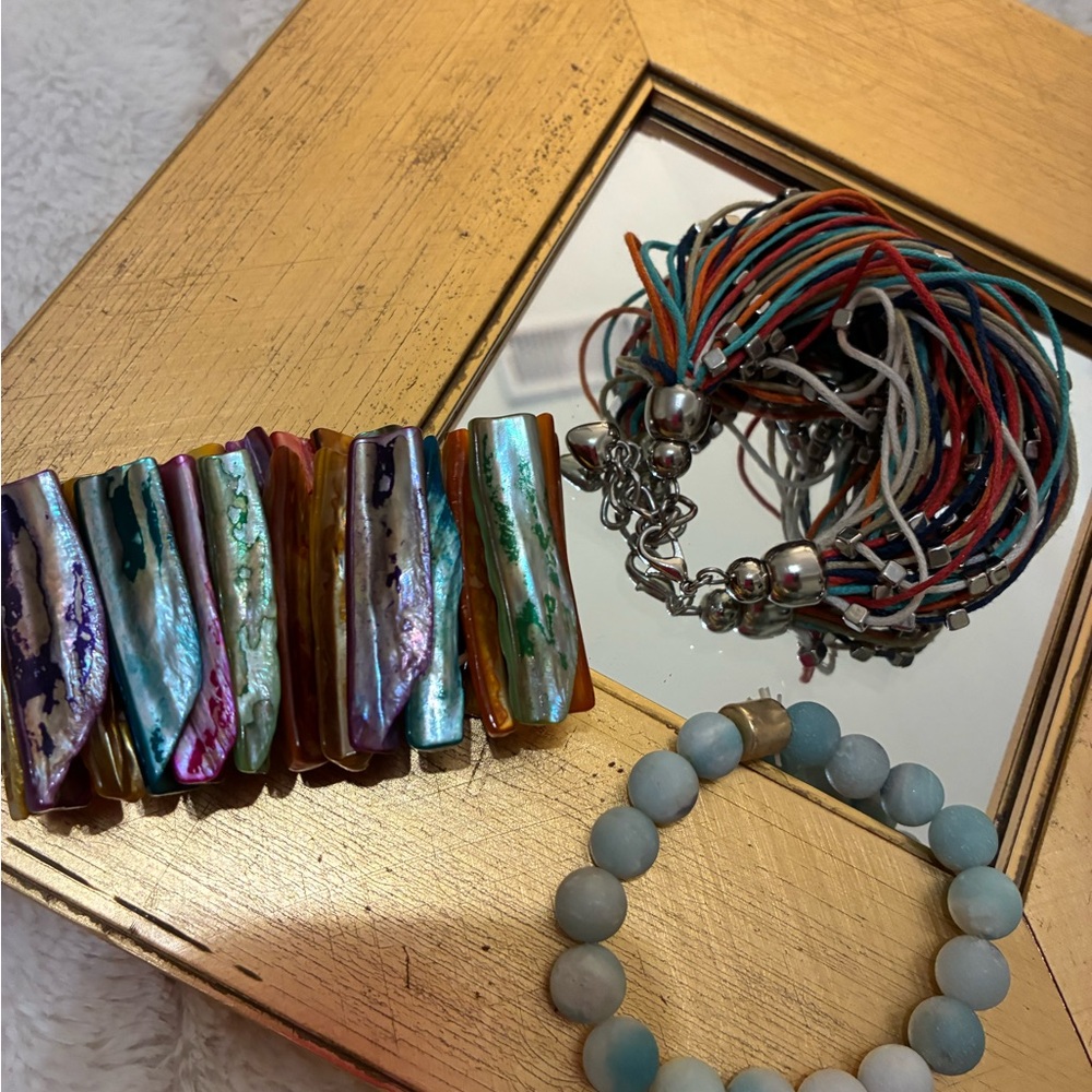BUNDLE ITEM * Multicolor Shell Bracelet Set of 3